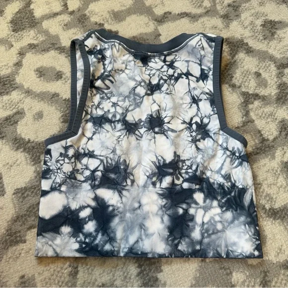 Colsie Medium Tie Dye Crop Tank Bralette - Picture 2 of 3